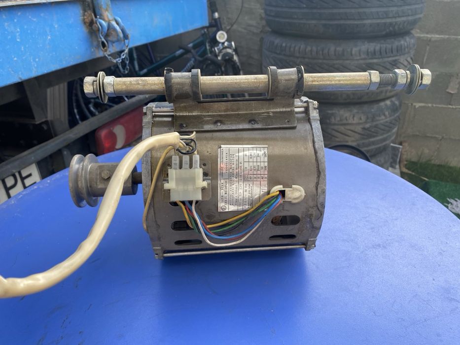 Двигател/морор