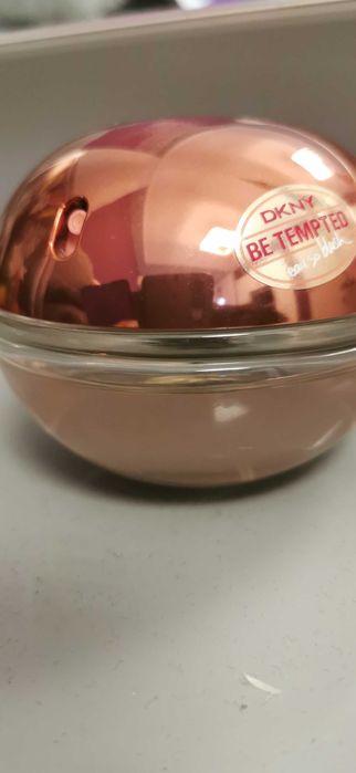 Парфюм  DKNY be Tempted