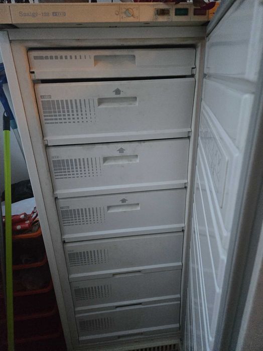 фризер SNAIGE - 122