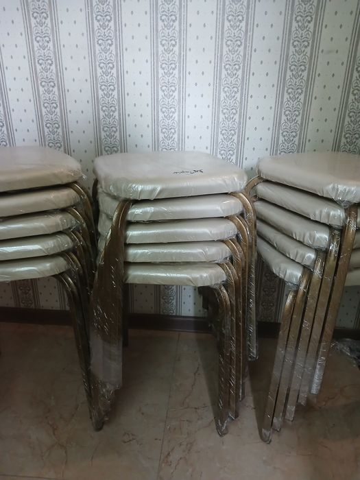 Новый табурет, стул для кухни