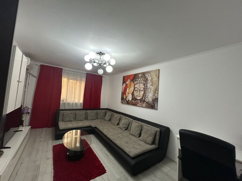 Inchiriez apartament 3 camere