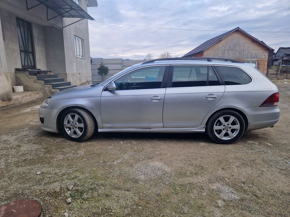 Volkswagen-Golf 5 (anul 2008)