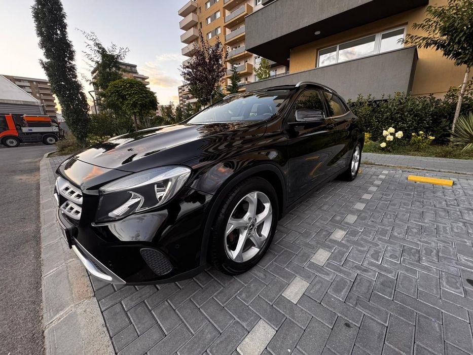 Mercedes-Benz GLA Stare Perfecta revizii la zi carte !