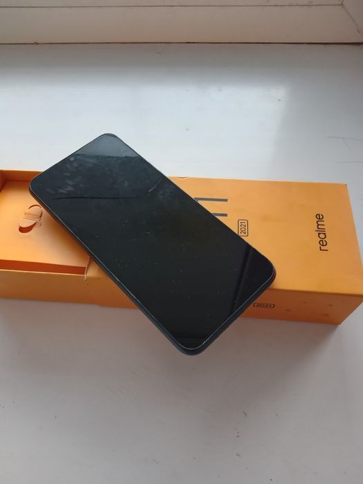 Телефон Realme C11 .