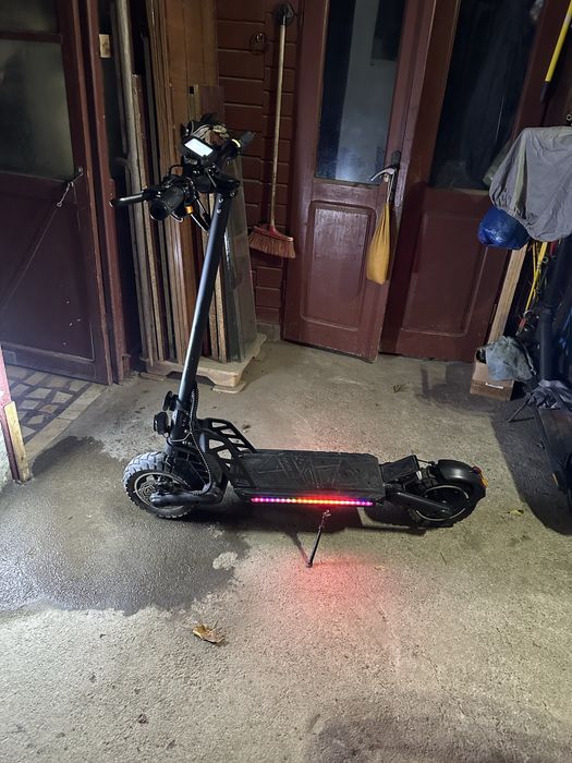 Trotineta electrica KUGOO G2 PRO