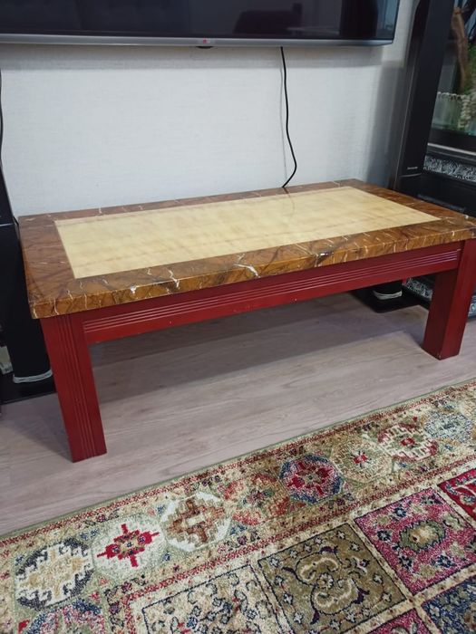 Журнальный столик