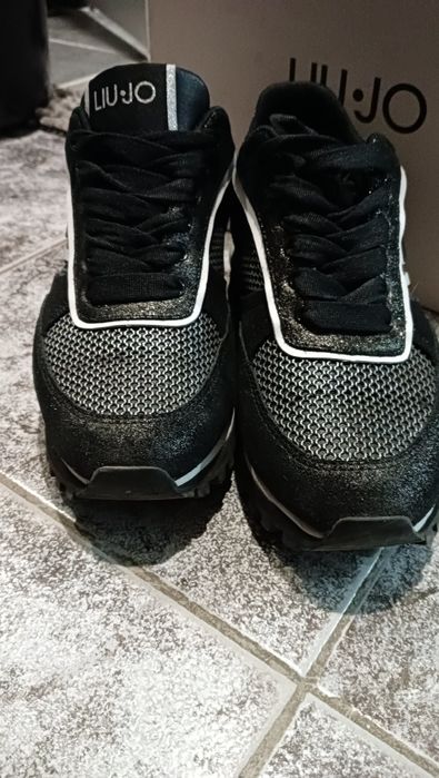 Спортно елегантни обувки