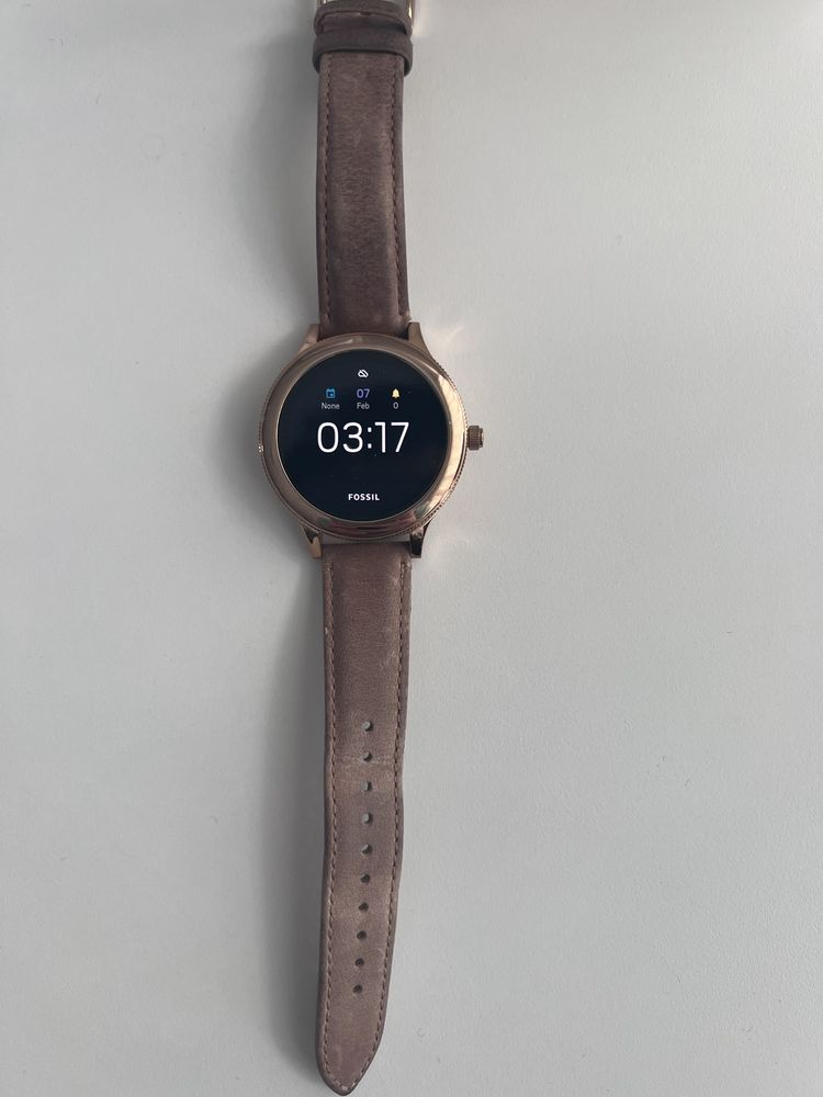 Fossil cheap smartwatch dw5a