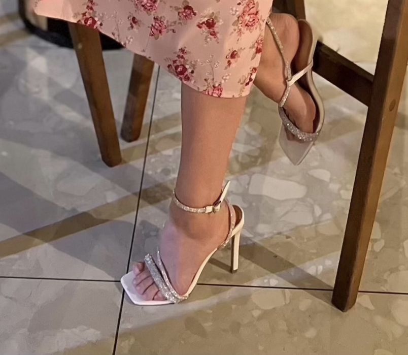 Продам босоножки 36размер. Цена: 9000