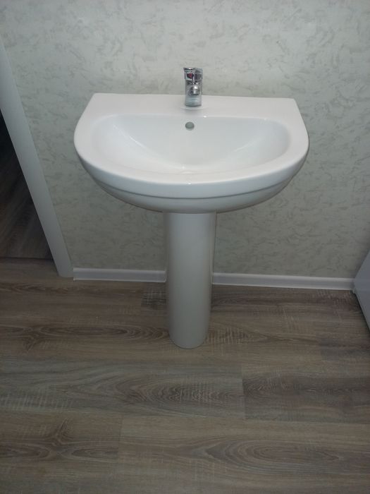 Раковина со смесителем