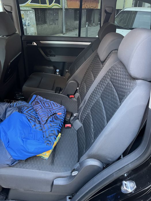 Volkswagen Touran 2008 г. • 1.9 TDI • DSG • 5 места