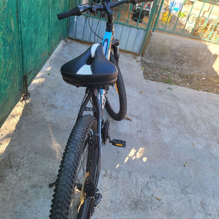 De vănzare bicicletă cu 16 viteze