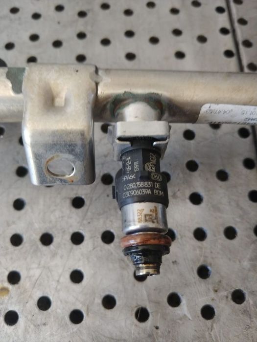 injector 1.4tsi cpw audi a3 8v vw golf 7 0280158831de  03c906039a