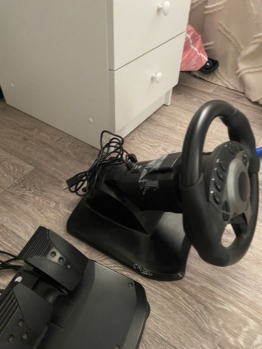 Продам руль sven gc-750