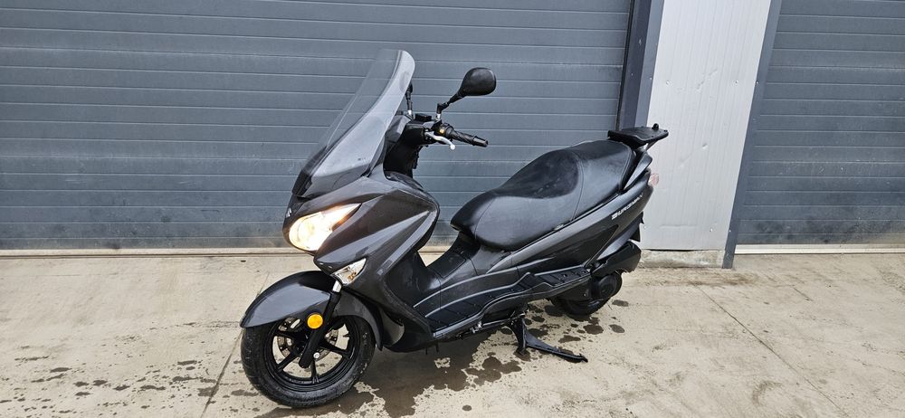 Suzuki burgman 125i 2018 ABS cat B