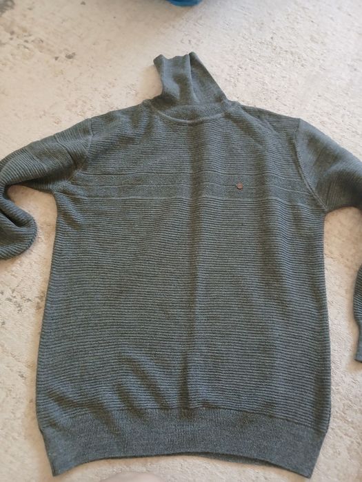 Продам кофты новые мужские,теплые