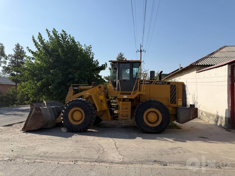 Pagruschik 3.2 m2  kub lovol sotiladi