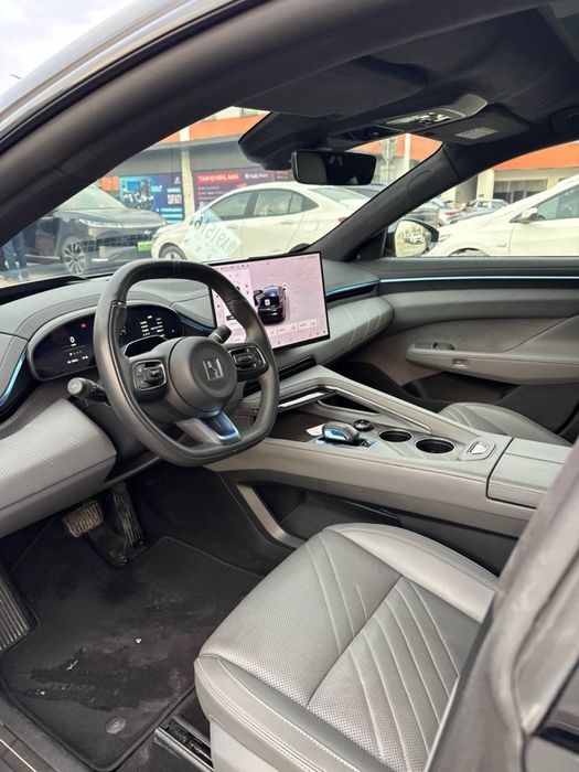 Zeekr 001 you full 2024/2025