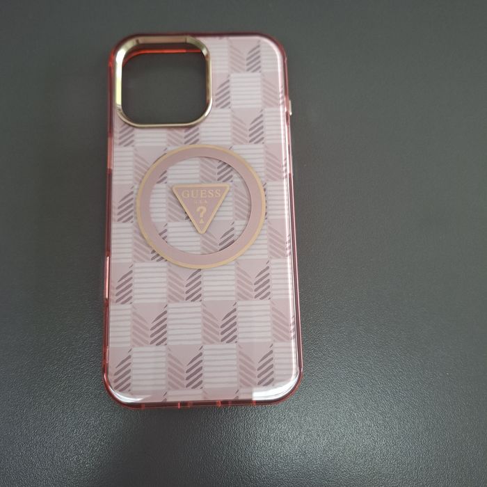 Iphone 16 Pro Max кейс Guess кожен гръб с вграден MagSafe зареждане