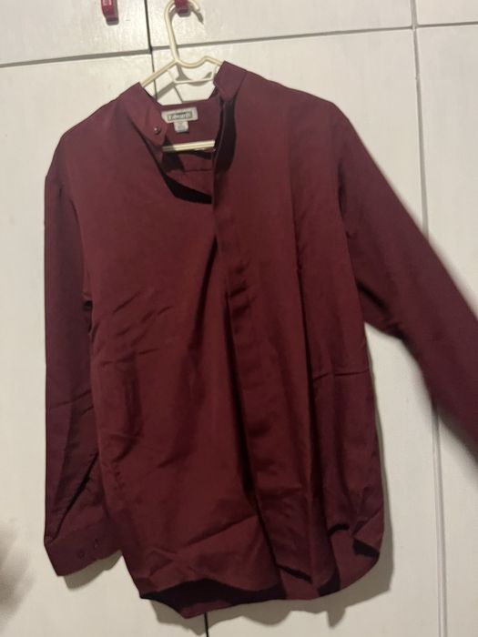 Червена официална риза