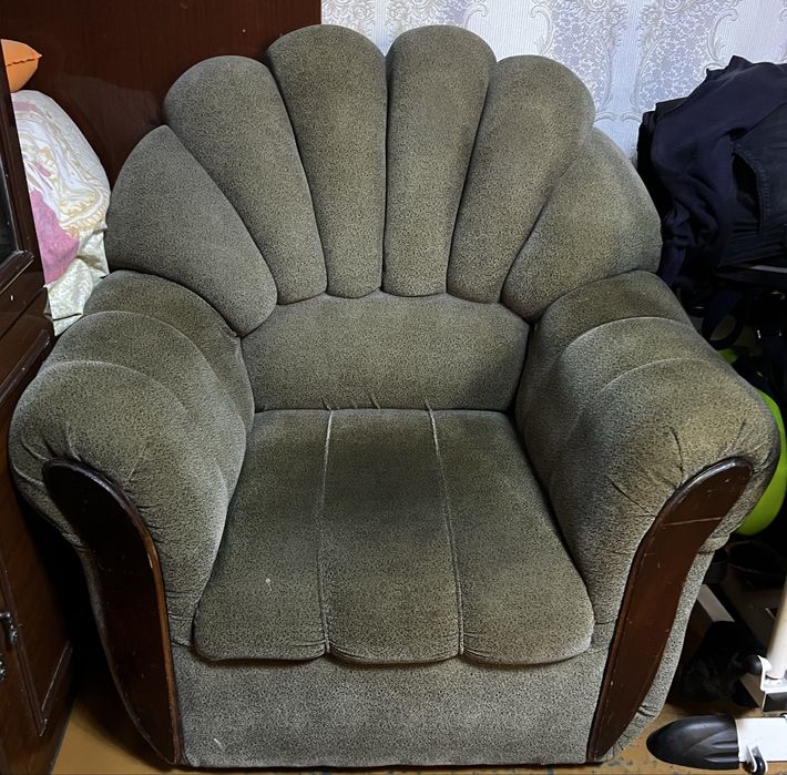 Продам кресла 2 штуки