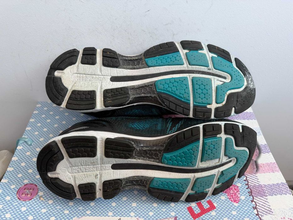 Asics Gel-Nimbus 20''оригинални мъжки маратонки 44 номер