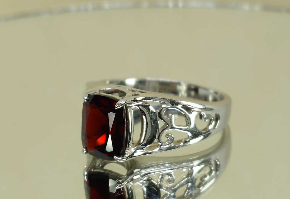 Inel  Argint 925 & Granat Almandin Natural