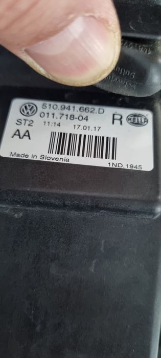 Фар халоген за VW TOURAN Оригинален