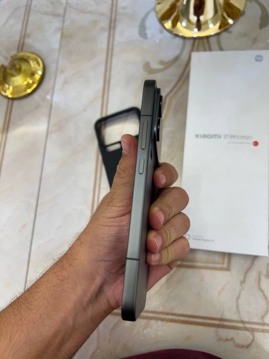 Xiaomi 17 pro max