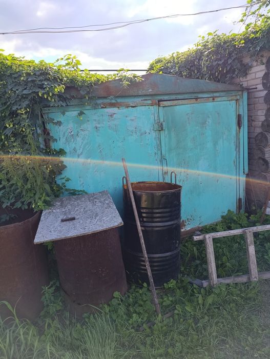 Продам железный гараж