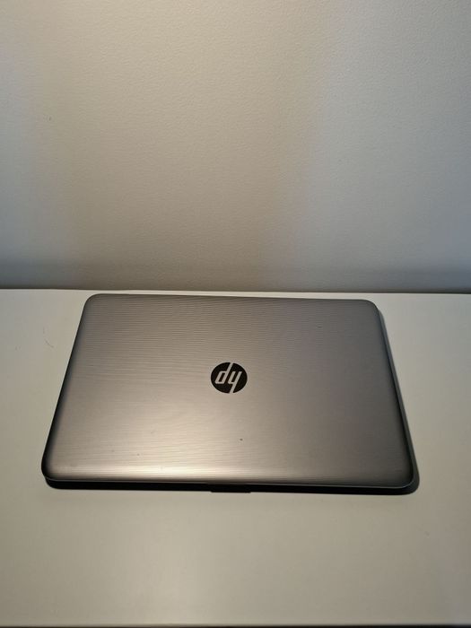 Laptop cu i7, ssd 256g, 8 g ram ddr4
