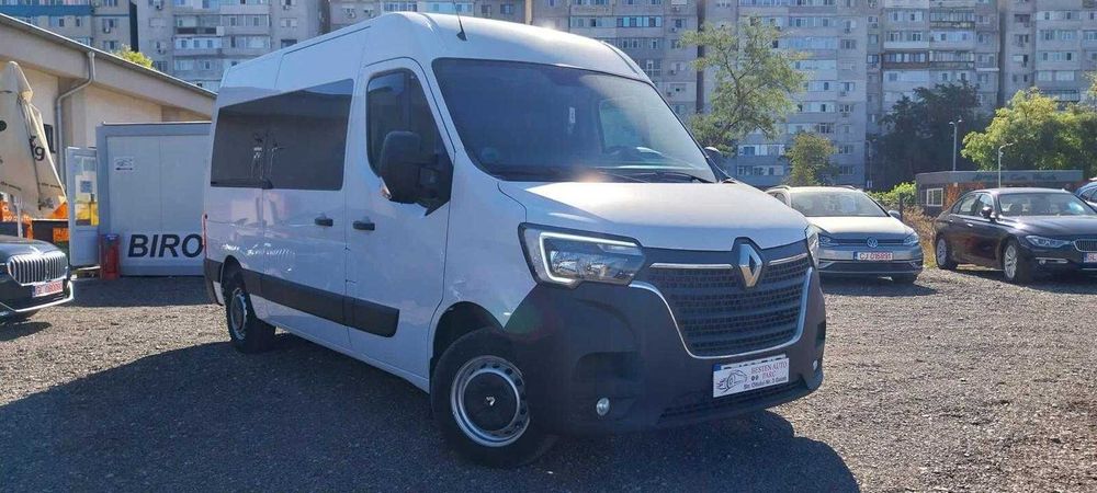Renault Master 8+1 locuri