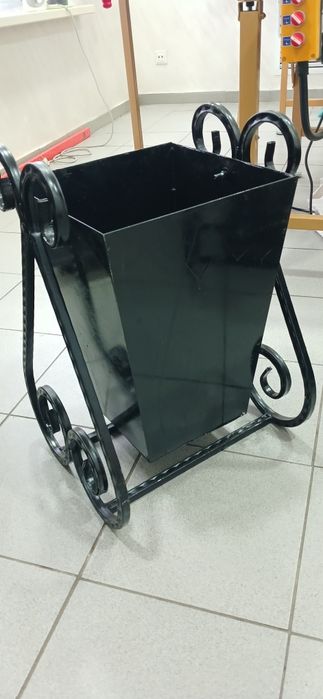 Урна металлическая кованная