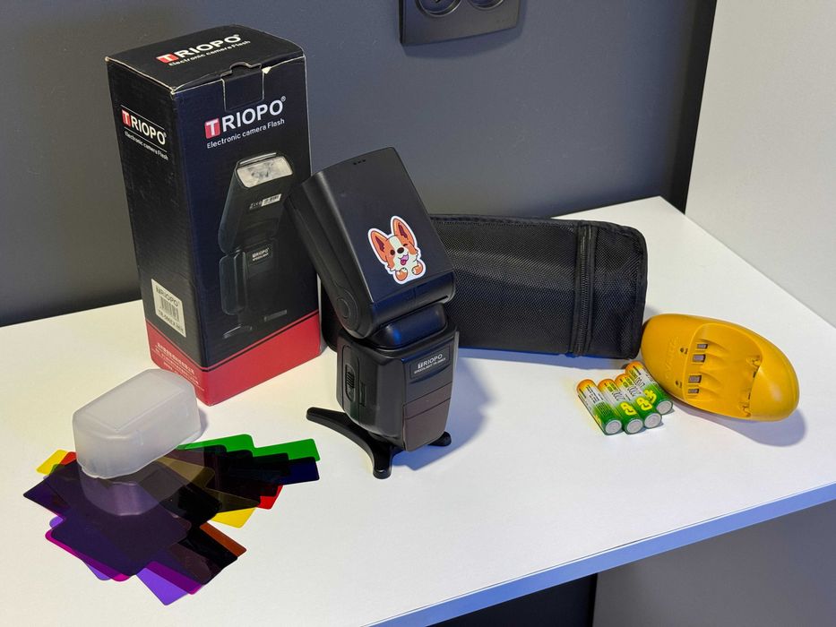 Вспышка Triopo TR-586EX