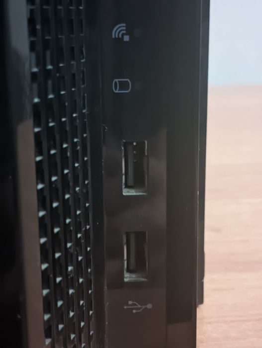 Продам PS3 Fat в почти идеальном состоянии