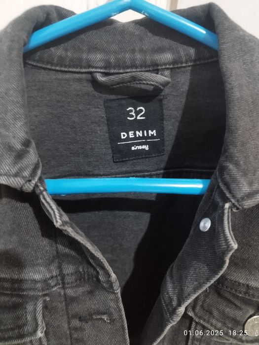 Черно дънкено яке