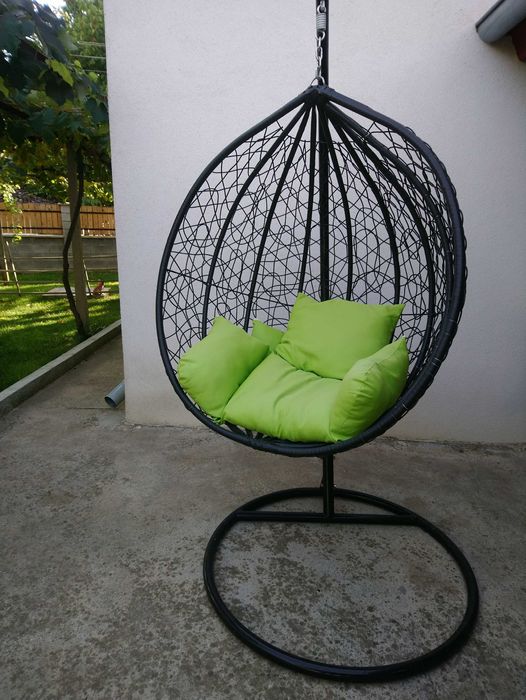 Градинска люлка тип гнездо