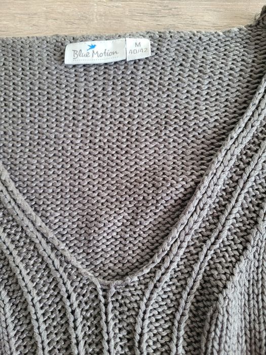 Bluza gri mărimea 40-42