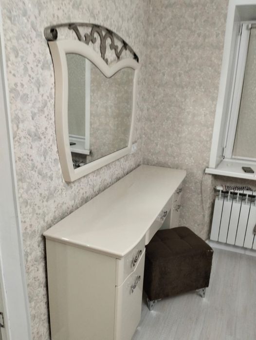 Спальный гарнитур Малайзия