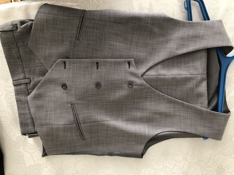 Продам костюм