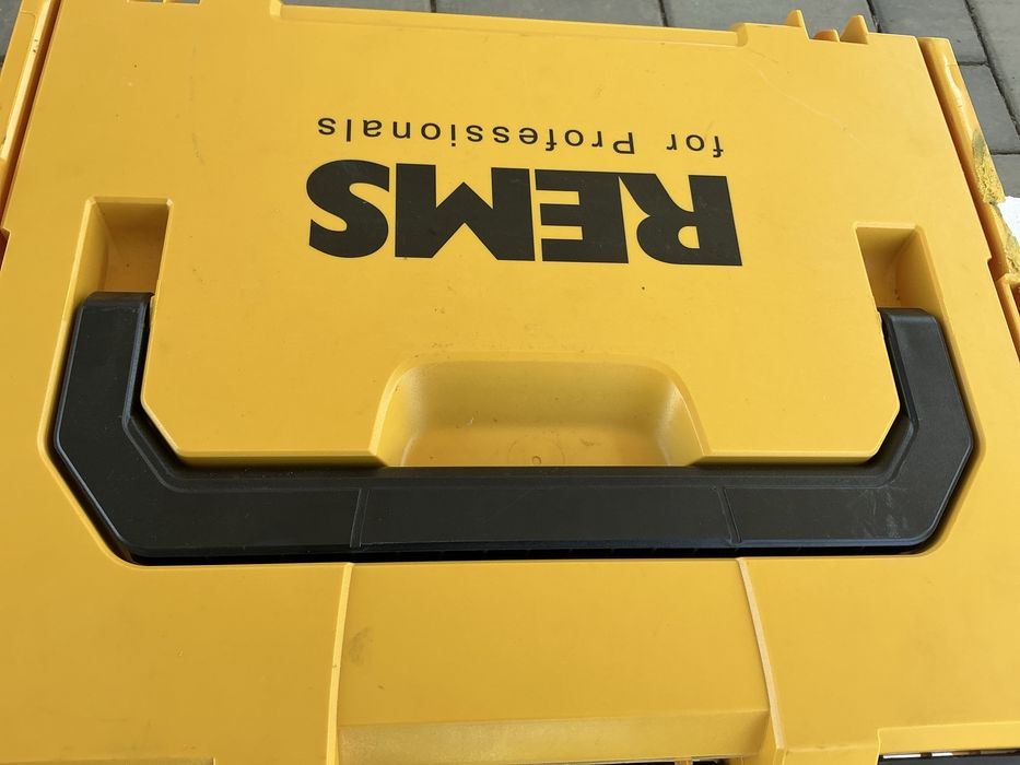 Vind  presa sertizare Rems Mini Press cu bacuri M15,,18,22,28 noua 0presari