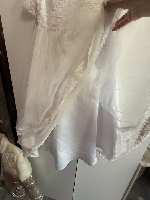 Платье на девочку