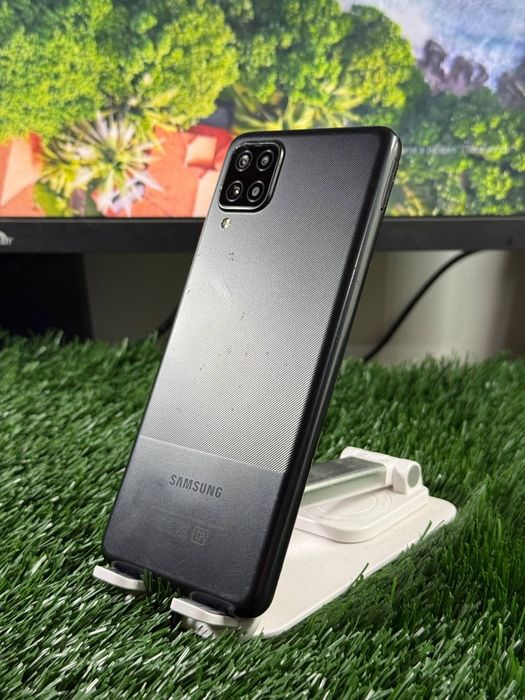 Samaung A12 sitiladi dastavka bor