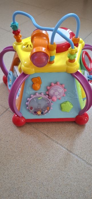 Интерактивен център за дейности за деца