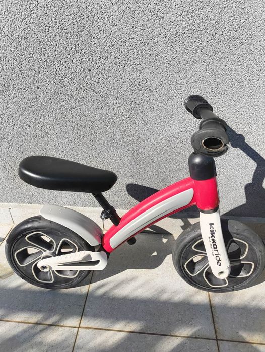 Червено баланс колело