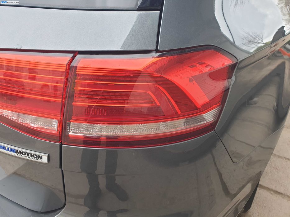 Tripla Stop Lampa Dreapta de pe Aripa Caroserie Volkswagen Passat B8 Break Combi 2015 - 2020 [K4698]