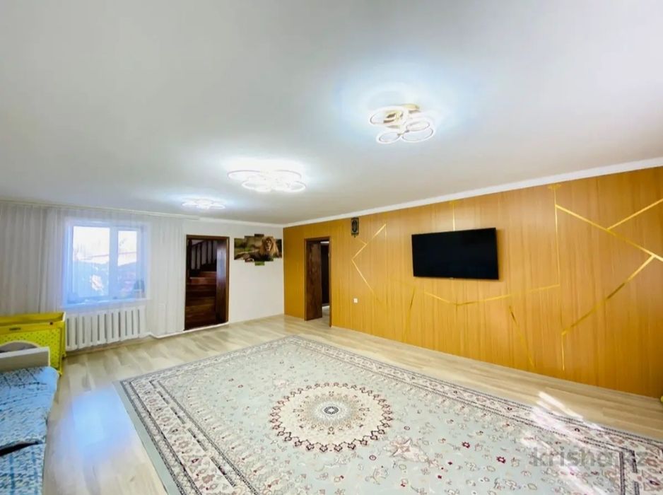 Продам двухэтажный дом