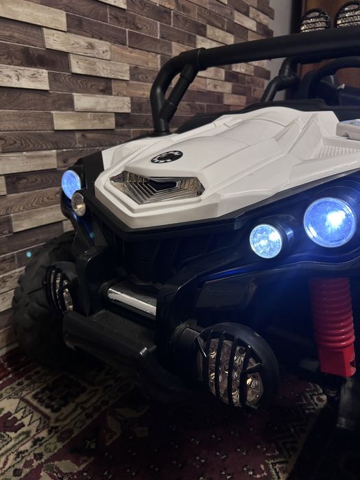 Детский электромобиль