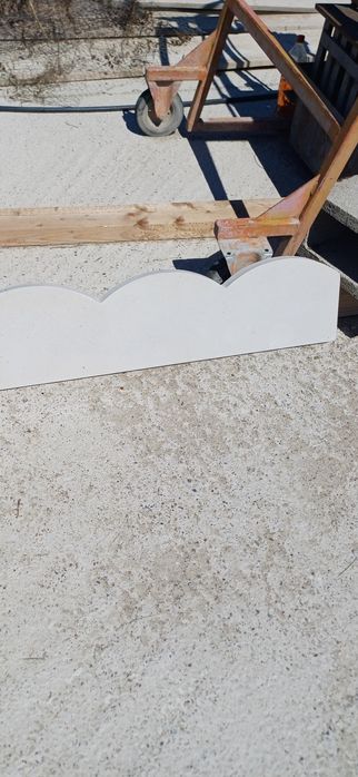 Capace din beton ,borduri , șpalieri , cruci