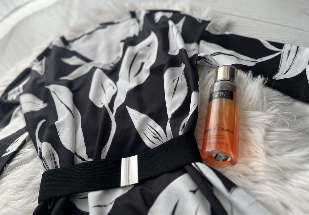 Rochie superbă cu curea, mărimea XXS